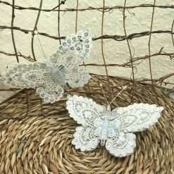 Molletta Farfalla con Pizzo Bianco e Paillettes - Decorazione Natalizia, Home Decor